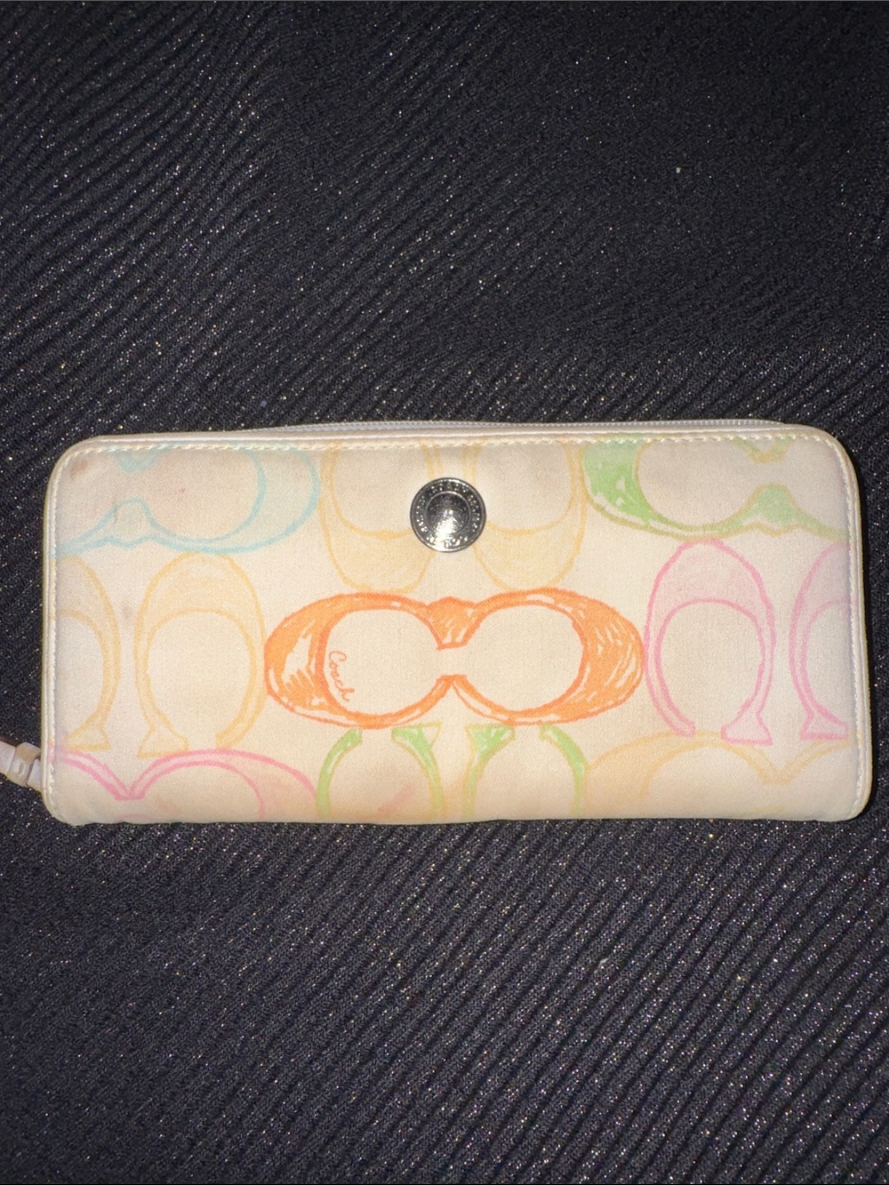 Coach Hamptons y2k vintage pastel scribble pattern zip around wallet
